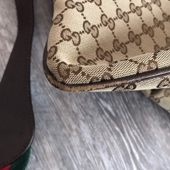 Authentic GUCCI messenger bag - Large / Unisex - Picture 13 of 14